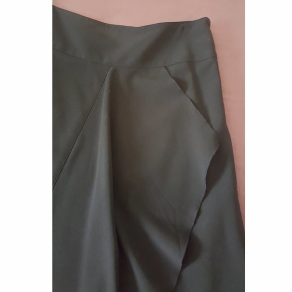 Reitmans A-line Skirt Faux Wrap in Black Midi Length Lined - Picture 7 of 16